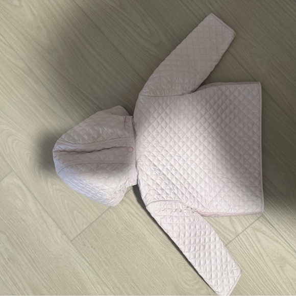 Burberry Pink Quilted Kids Raincoat - Picture 3 of 8